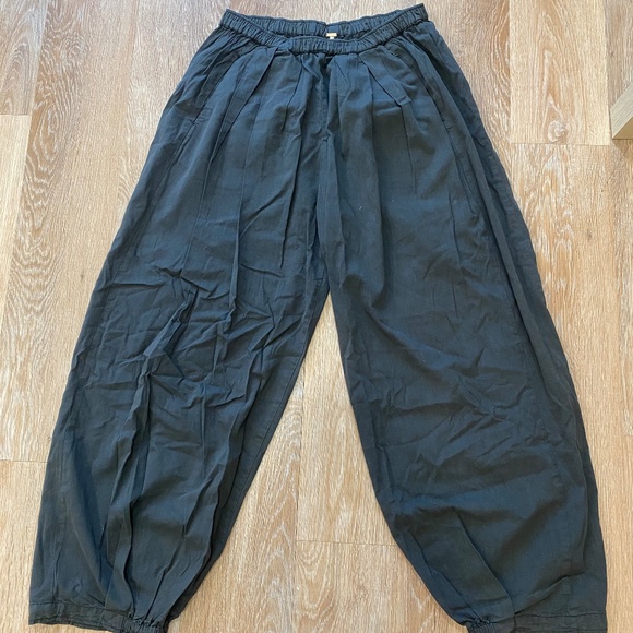 Free People To The Sky Parachute Pants - Picture 1 of 5
